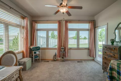 3400 Edgewood Village Loop, Bismarck, ND 58503 photo 16