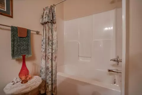 3400 Edgewood Village Loop, Bismarck, ND 58503 photo 21
