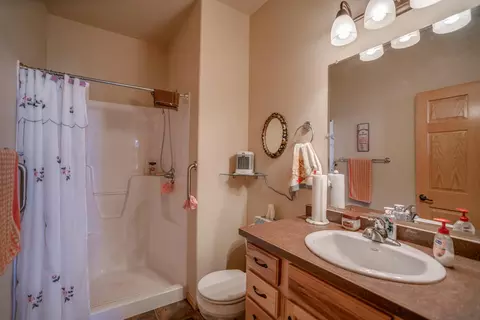 3400 Edgewood Village Loop, Bismarck, ND 58503 photo 31