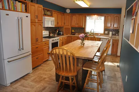 902 3rd Ave NW, Mandan, ND 58554 photo 5