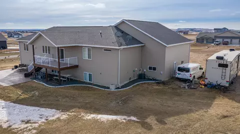 2477 Eugene Dr N, Mandan, ND 58554 photo 58