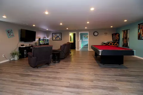 2477 Eugene Dr N, Mandan, ND 58554 photo 33
