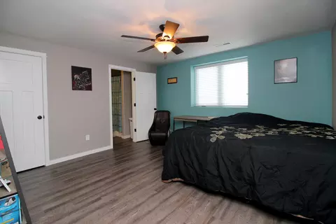 2477 Eugene Dr N, Mandan, ND 58554 photo 44