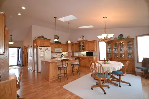 750 Interstate Ave W, Bismarck, ND 58503 photo 16