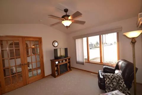 750 Interstate Ave W, Bismarck, ND 58503 photo 5