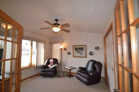 750 Interstate Ave W, Bismarck, ND 58503 photo 4