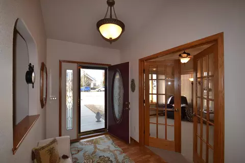 750 Interstate Ave W, Bismarck, ND 58503 photo 3