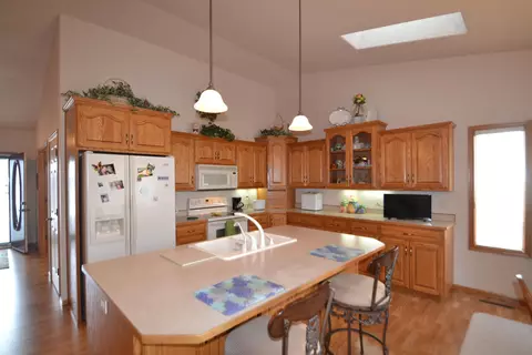 750 Interstate Ave W, Bismarck, ND 58503 photo 9