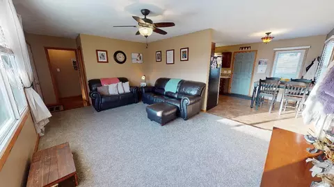 1601 Sunset Dr NW, Mandan, ND 58554 photo 3