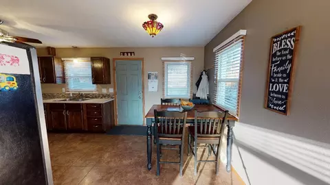 1601 Sunset Dr NW, Mandan, ND 58554 photo 8