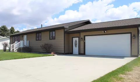 411 Mitchell Ave N, Steele, ND 58482 photo 1