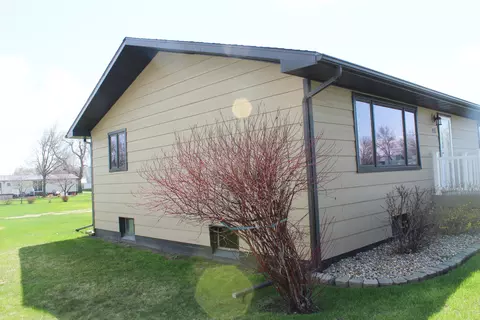 411 Mitchell Ave N, Steele, ND 58482 photo 10