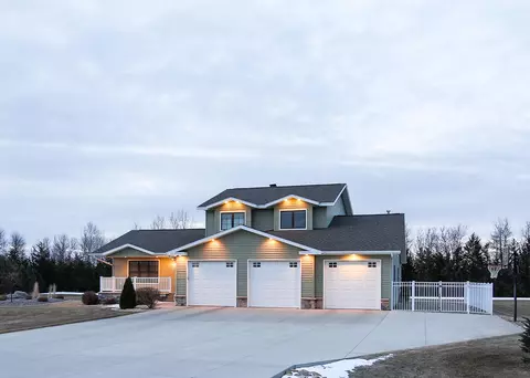 8201 Burr Oak Loop, Bismarck, ND 58501 photo 1