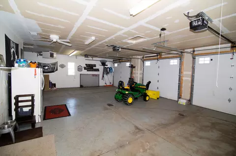 8201 Burr Oak Loop, Bismarck, ND 58501 photo 51