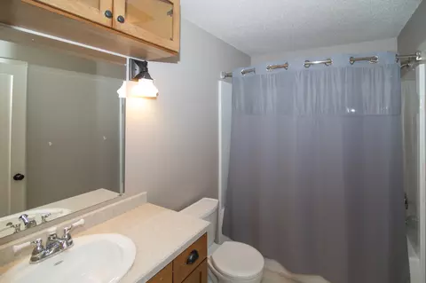 8201 Burr Oak Loop, Bismarck, ND 58501 photo 31