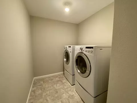 4526 Normandy St, Bismarck, ND 58503 photo 15