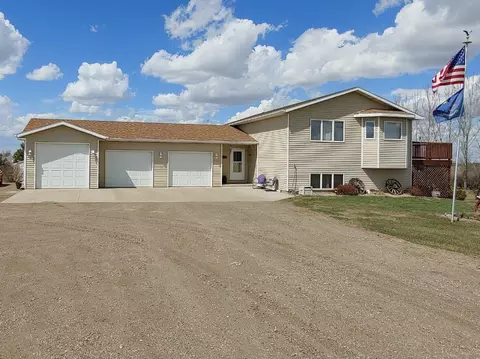 7730 Spruce Pl, Bismarck, ND 58504 photo 23