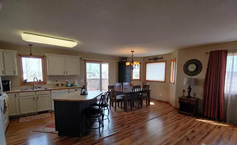 7730 Spruce Pl, Bismarck, ND 58504 photo 1