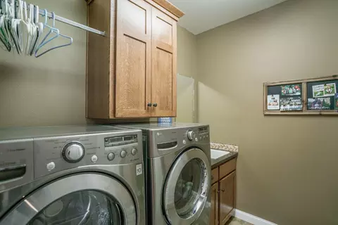 1421 Eagles View Ln, Bismarck, ND 58503 photo 22