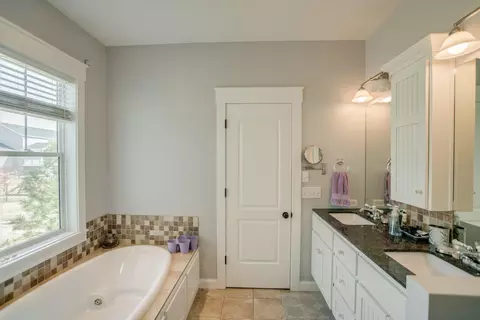 1421 Eagles View Ln, Bismarck, ND 58503 photo 27
