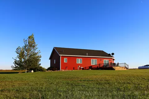 3235 James Dr N, Mandan, ND 58554 photo 11