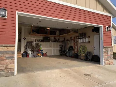 3235 James Dr N, Mandan, ND 58554 photo 39