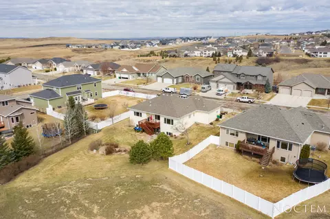 1223 Eagles View Ln, Bismarck, ND 58503 photo 36