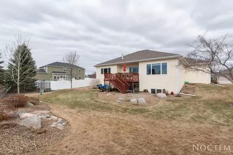 1223 Eagles View Ln, Bismarck, ND 58503 photo 32