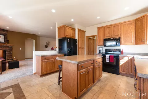 1223 Eagles View Ln, Bismarck, ND 58503 photo 8