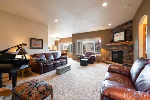 1223 Eagles View Ln, Bismarck, ND 58503 photo 4