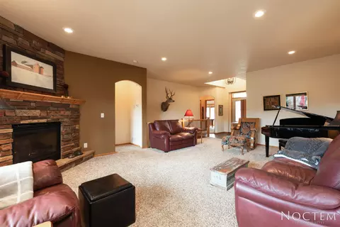 1223 Eagles View Ln, Bismarck, ND 58503 photo 5