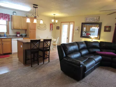 124 Sturgis Loop, Lincoln, ND 58504 photo 2
