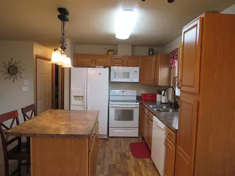 124 Sturgis Loop, Lincoln, ND 58504 photo 4