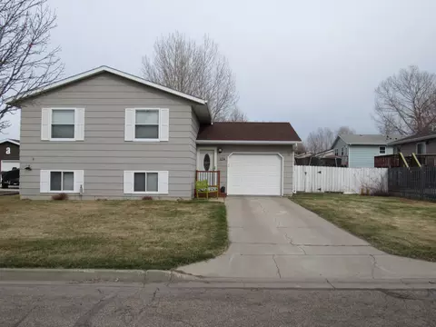 124 Sturgis Loop, Lincoln, ND 58504 photo 1