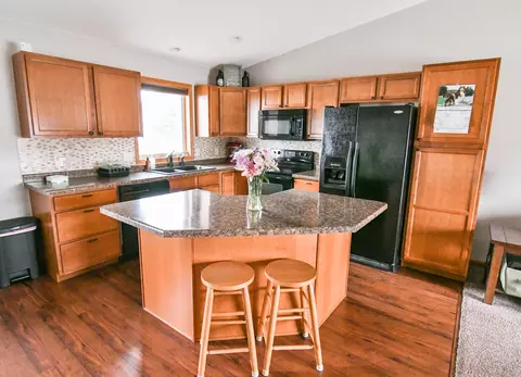 2209 La Corte Loop, Bismarck, ND 58503 photo 8