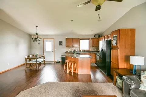 2209 La Corte Loop, Bismarck, ND 58503 photo 7