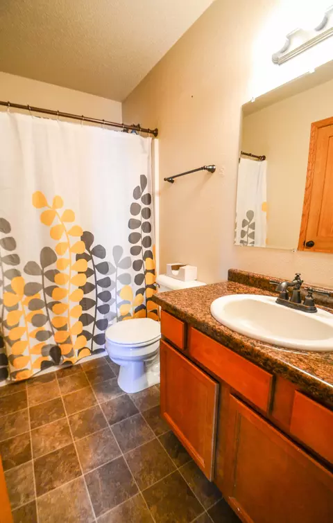 2209 La Corte Loop, Bismarck, ND 58503 photo 18