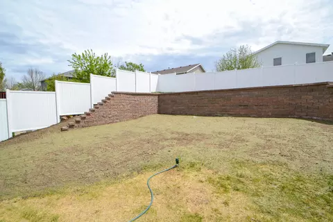 2209 La Corte Loop, Bismarck, ND 58503 photo 46
