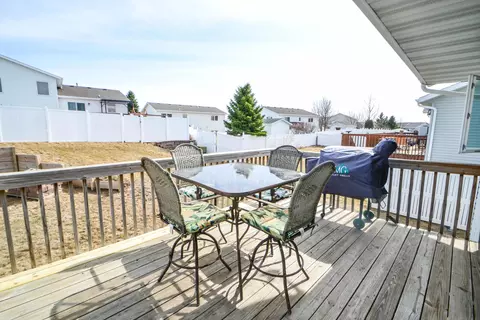 2209 La Corte Loop, Bismarck, ND 58503 photo 40