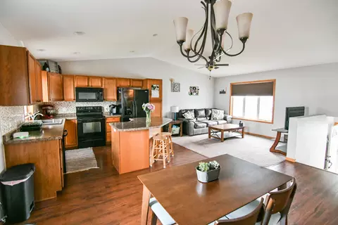2209 La Corte Loop, Bismarck, ND 58503 photo 12