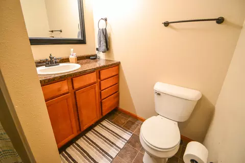 2209 La Corte Loop, Bismarck, ND 58503 photo 22