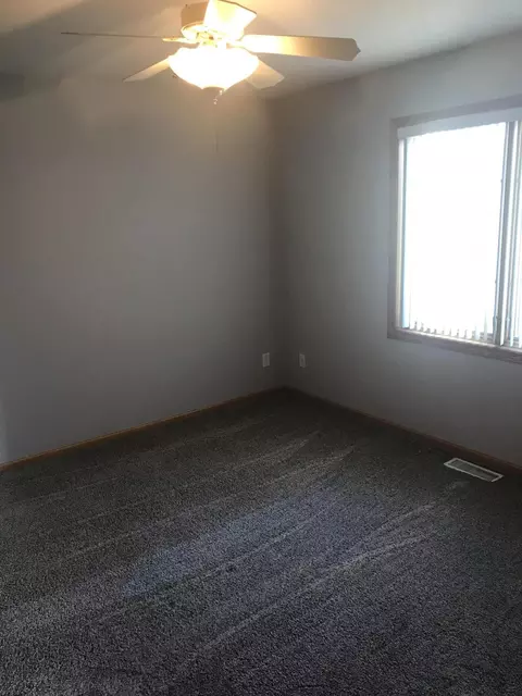 1005 Southport Loop, Bismarck, ND 58504 photo 17