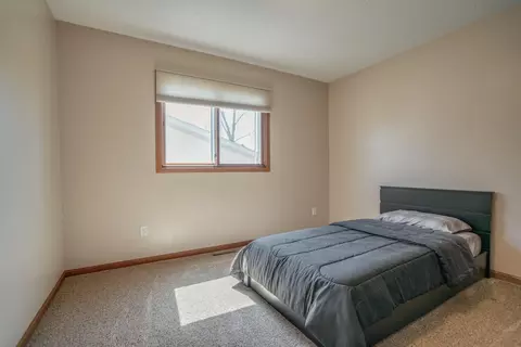 5 Stanley Dr, Lincoln, ND 58504 photo 12