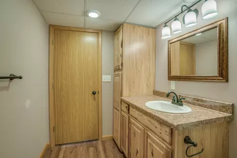 5 Stanley Dr, Lincoln, ND 58504 photo 19