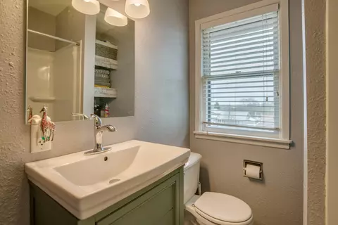 304 13th Ave NW, Mandan, ND 58554 photo 25