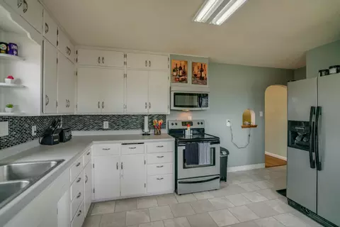 304 13th Ave NW, Mandan, ND 58554 photo 22
