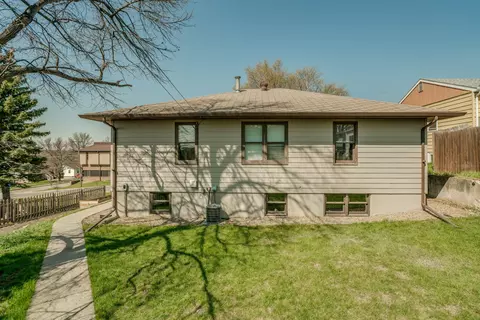 304 13th Ave NW, Mandan, ND 58554 photo 6