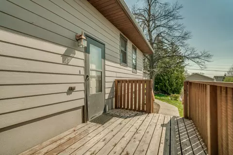 304 13th Ave NW, Mandan, ND 58554 photo 5