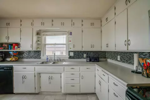 304 13th Ave NW, Mandan, ND 58554 photo 19