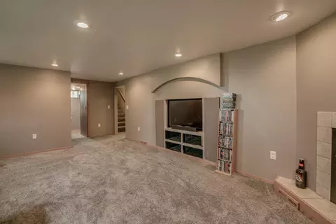 304 13th Ave NW, Mandan, ND 58554 photo 33